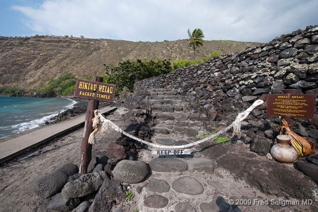 20091102_144143D3.jpg - Hikiau Heiau, a temple where human sacrifices were made.   Here Captain Cook was first worshipped as the returned god Lono