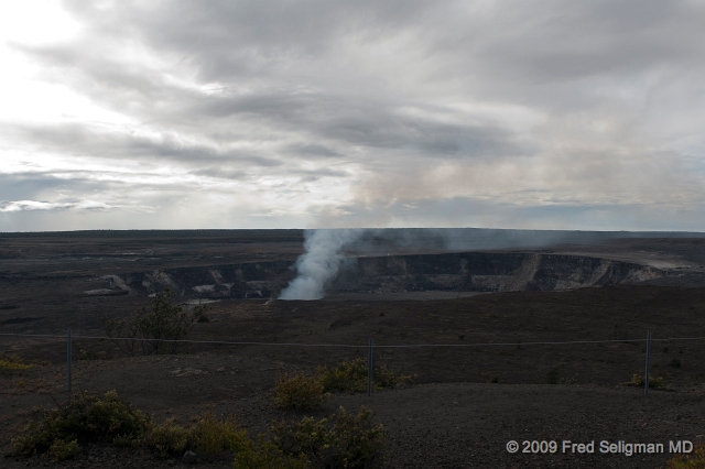 20091103_092815D3.jpg - Steam from Kilauea Caldera, Volcano National Park, Hawaii