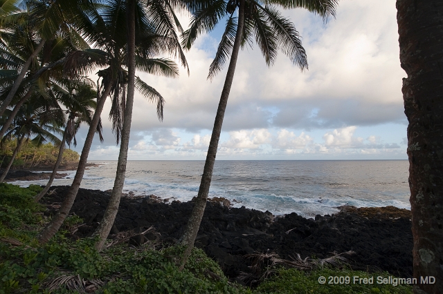 20091103_171552D3.jpg - Beautiful ocean views along highway 137 (Puna)