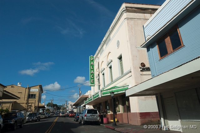 20091104_085119D3.jpg - The Palace was reopened as a theatre in 1998.  In 1960 Hilo was hit by another tsunami originating in Chile killing 61 people.  The distance effects of an earthquake in the sea is staggering