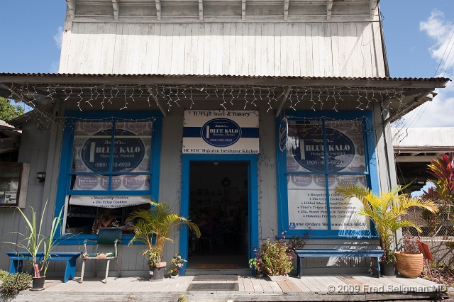 20091104_124735D3.jpg - Blue Kalo. The best almond cookies, (Wailea) Hakaloa, Hawaii