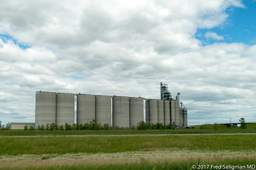 20170623_162833 D4S (2).jpg - Grain Elevator, North Dakota