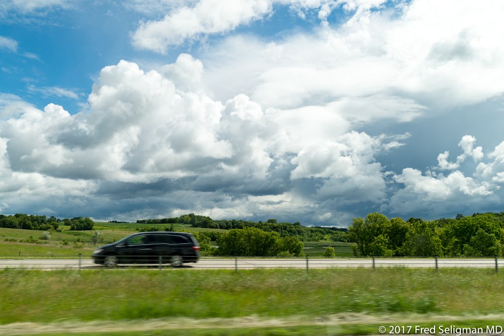 20170624_103132 D4S.jpg - Clouds, Minnesota