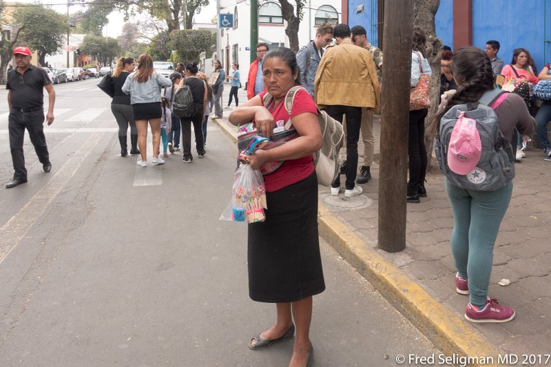 104 20170304_234617 D3S.jpg - Vendor outside Frida Kahlo Museum