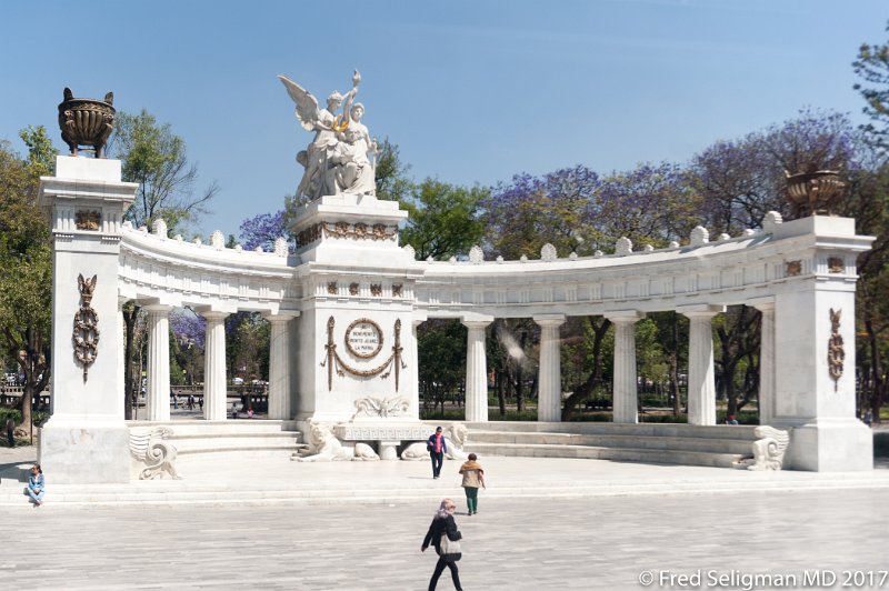 13 20170303_114723 D3S.jpg - The Benito Juárez Hemicycle is a Neoclassical monument located at the Alameda Central park in Mexico City, Mexico and commemorating the Mexican statesman Benito Juárez. The statue of Juárez is flanked by marble Doric columns. The pedestal bears the inscription "Al benemerito Benito Juárez la Patria"