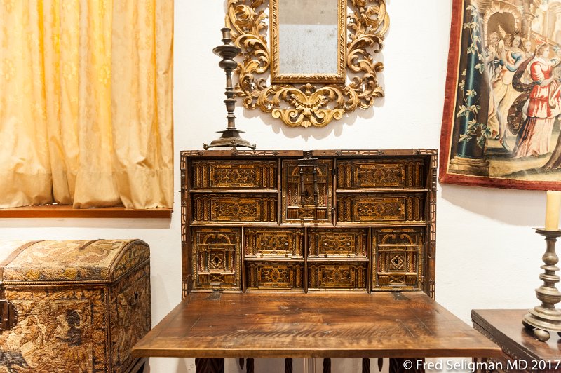 135 20170305_130553 D3S.jpg - The Museum’s collection of furniture is one of the richest in Mexico, for its diversity of furniture types, the variety of countries of origins as well as the decorative and construction techniques that can be appreciated.  Most is Neuveau Hispanic