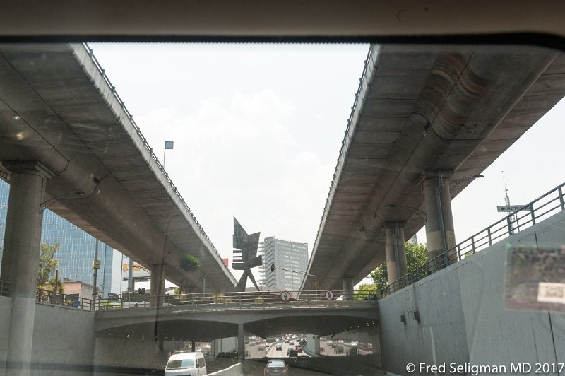 189 20170306_124524 D3S.jpg - A sophisticated 2 level expressway, Mexico City