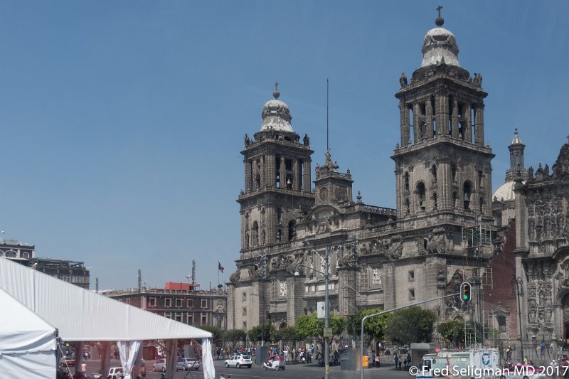 34 20170303_200437 D3S.jpg - Metropolitan Cathedral, Mexico City