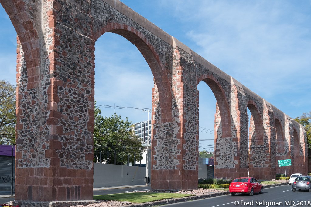 20171230_161418 D850.jpg - The 18th century  75-arched Roman aqueduct in Santiago de Queretaro is about 1 hour southeast of San Miguel de Allende